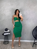 Conjunto Canelado Saia Midi com Fenda Lateral e Top Cropped de Amarrar Multiformas Verão Clout Tricô