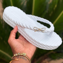 Chinelo Feminino EVA com Laço Nuvem - Leve, Confortável e Durável!