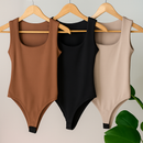 Kit 3 Body Feminino Decote Quadrado Alça Larga Regata Suplex Liso Casual